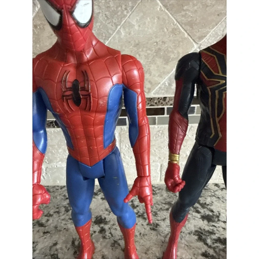 Marvel Avengers Titan Hero Lot  Iron Spider Man & Spider Man 12